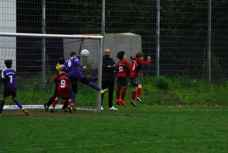 E4-Junioren: SpVgg Altenerding – FC SF Schwaig  3:3