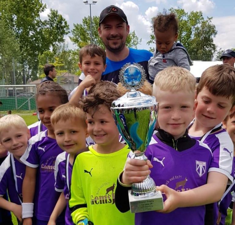 F3-Junioren: Starker 2. Platz beim Vatertagsturnier in Garching