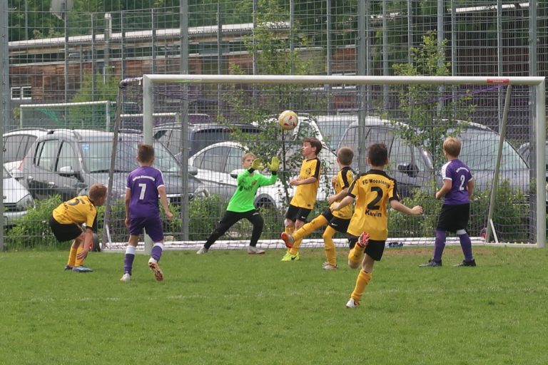 F2-Junioren: SpVgg Altenerding – FC Moosinning  4:2