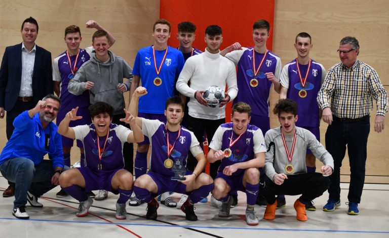 Sparkassen-Cup: SpVgg geht als Turniersieger ins Hallenkreisfinale