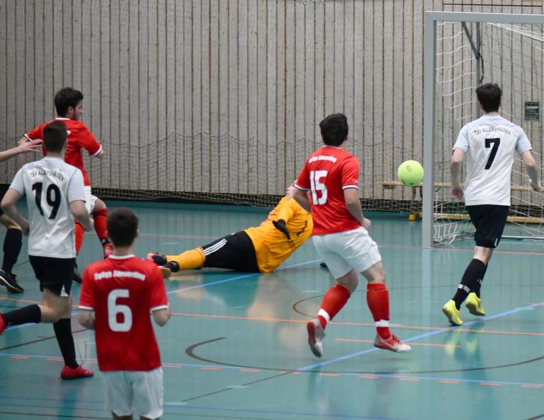 Herren 1: SpVgg überzeugt beim Zeitform-Mövenpick-Cup