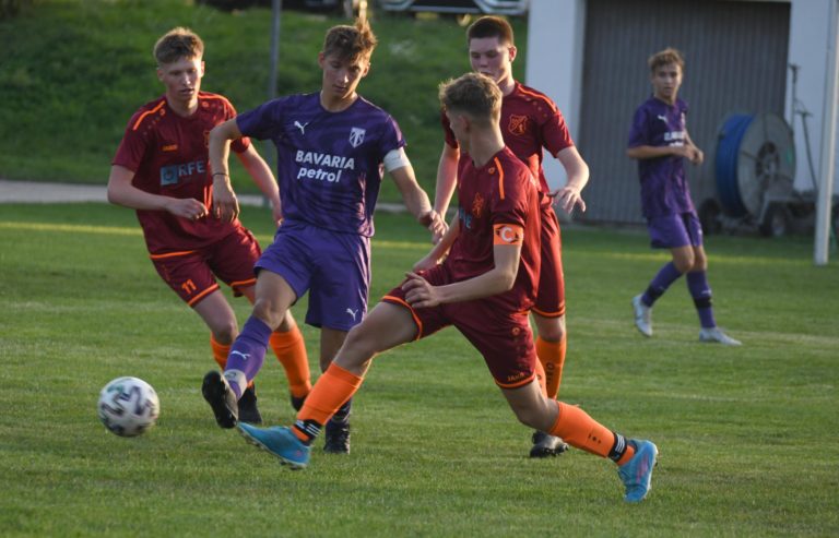 A1-Junioren: SG Pulling/Massenhausen – SpVgg Altenerding  1:12