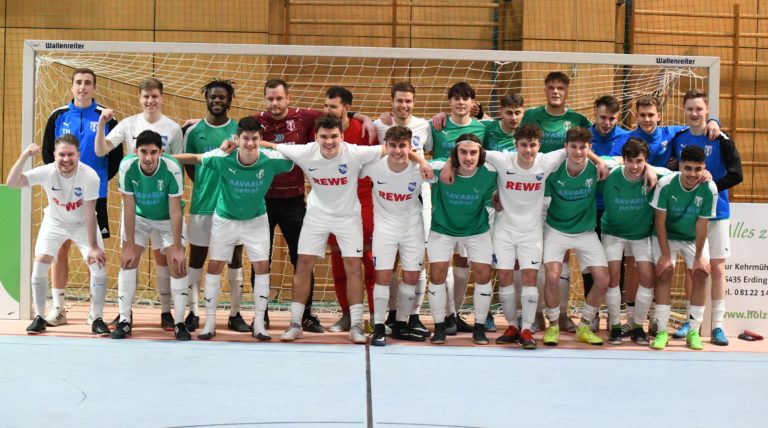 1. Decathlon-Cup: FC Eitting setzt sich im Finale gegen die SpVgg vom Punkt durch