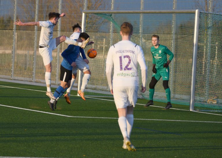 Herren 1: SpVgg Altenerding – TSV Velden  2:0