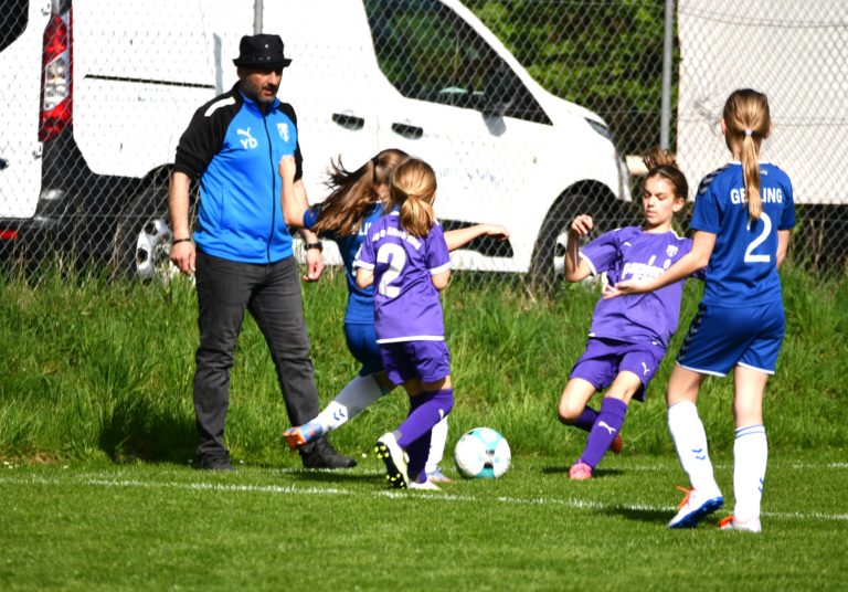E1-Juniorinnen: SpVgg Altenerding – FC Langengeisling 4:9