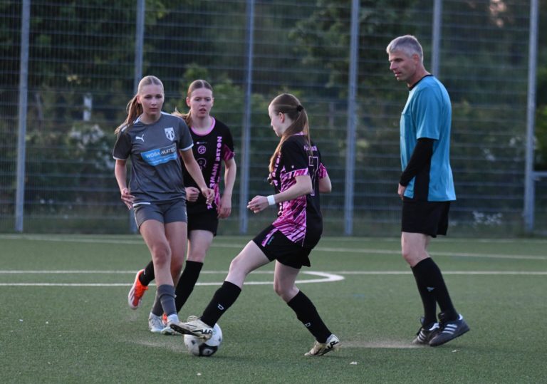 B-Juniorinnen: SpVgg Altenerding – (SG) TSV Obertaufkirchen / SV Schwindegg / TSV Buchbach / TSV Grüntegernbach  0:6