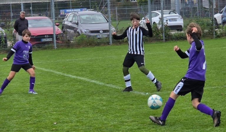 E2-Junioren: SpVgg Altenerding – SV Eintracht Berglern  8:4