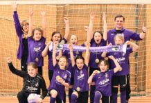 Amadeus-Juniorenfußballhallentage: TSV Schwaben Augsburg ringt im Stadtduell den FCA nieder